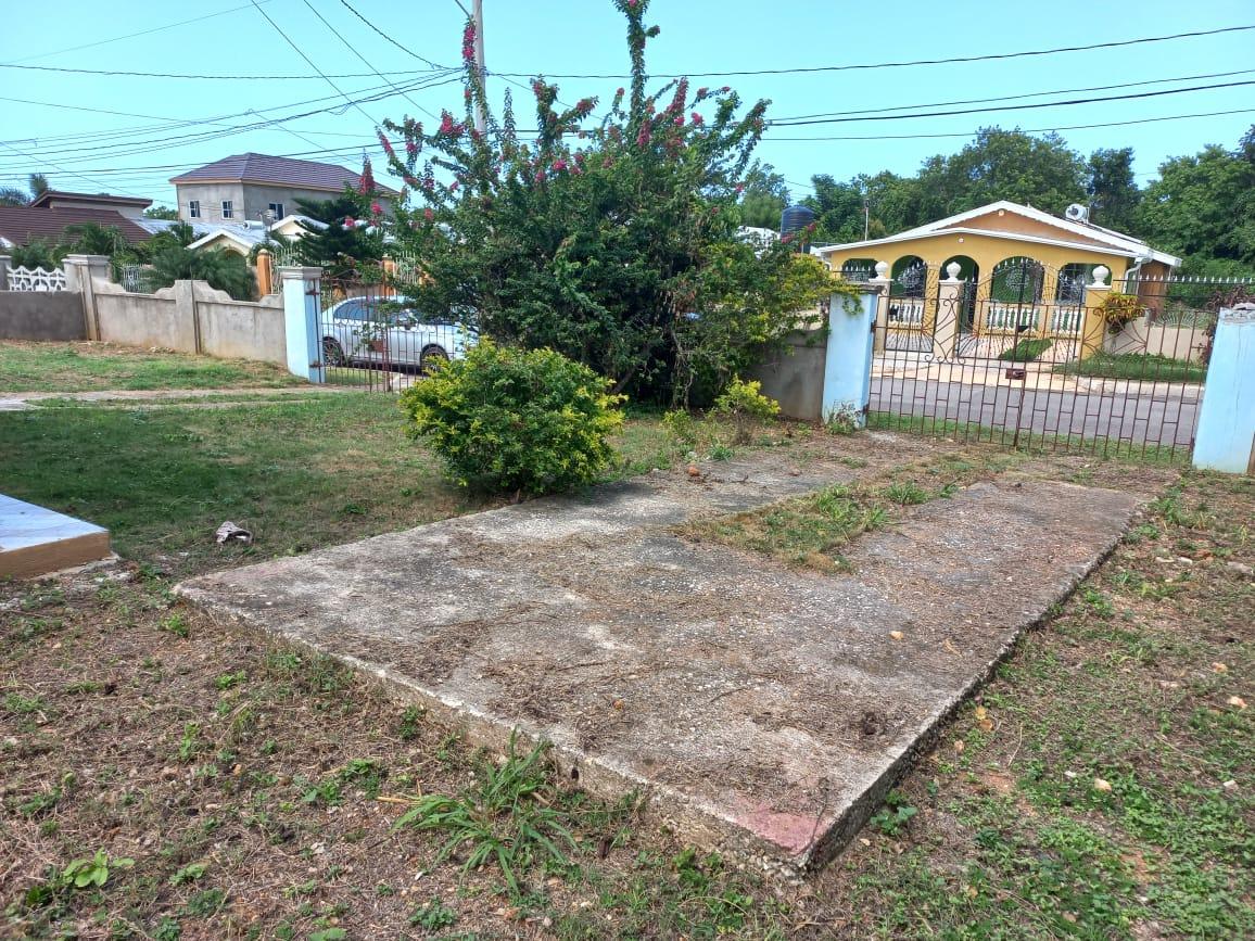 Gated Community home for sale in Coral Springs, Trelawny