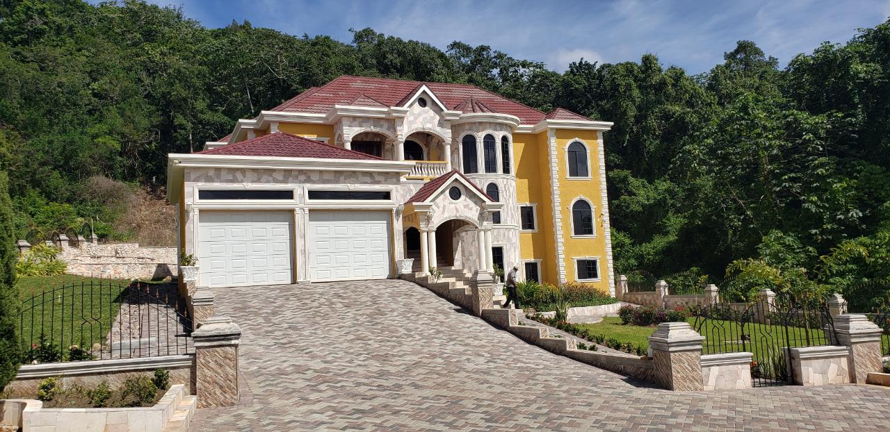 Gated 6 Bedroom 6 Bathroom House For Sale in Moorlands Estate