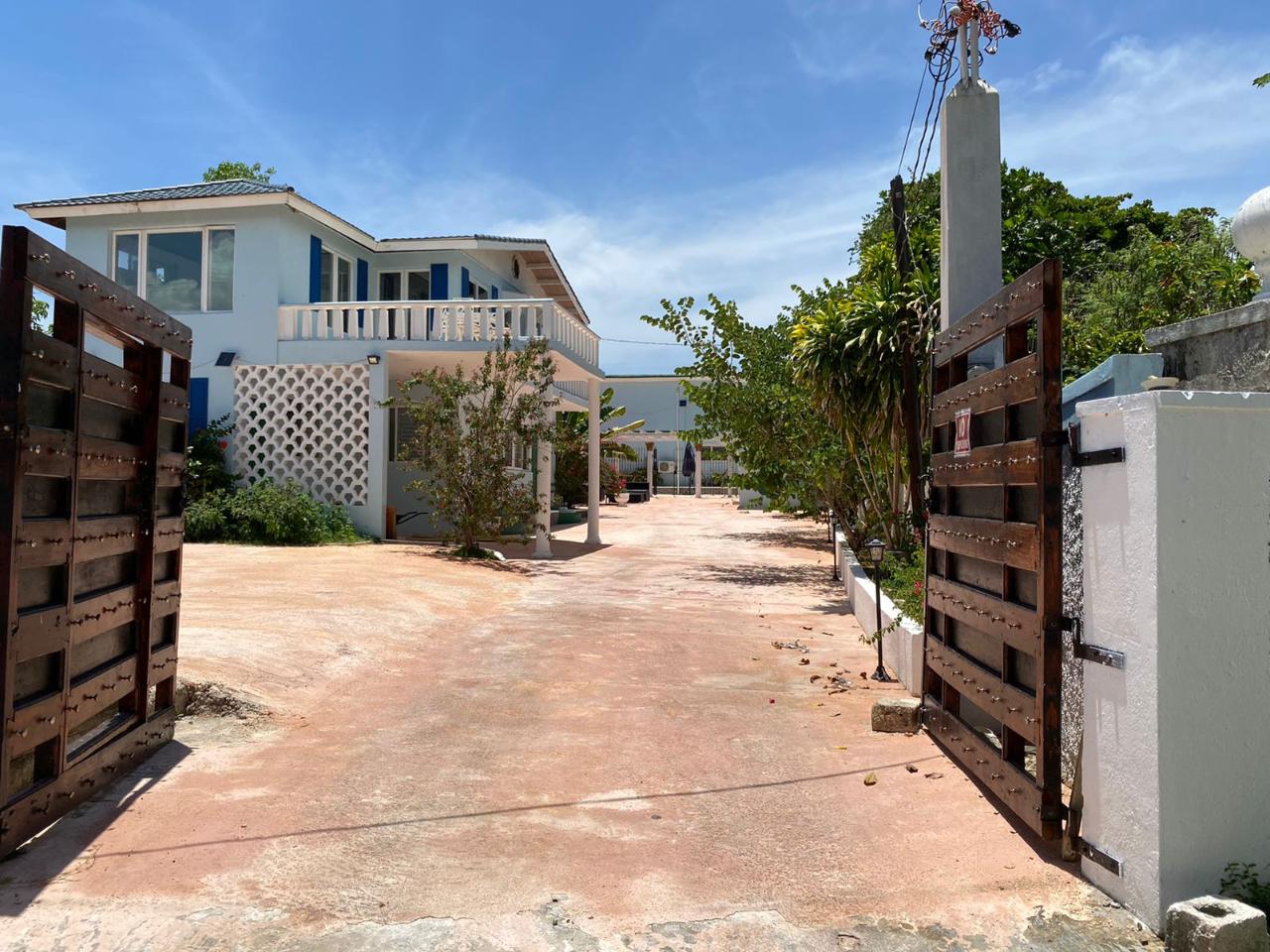 Stunning Beachfront 7 bedroom Property for sale in Runaway Bay, St Ann