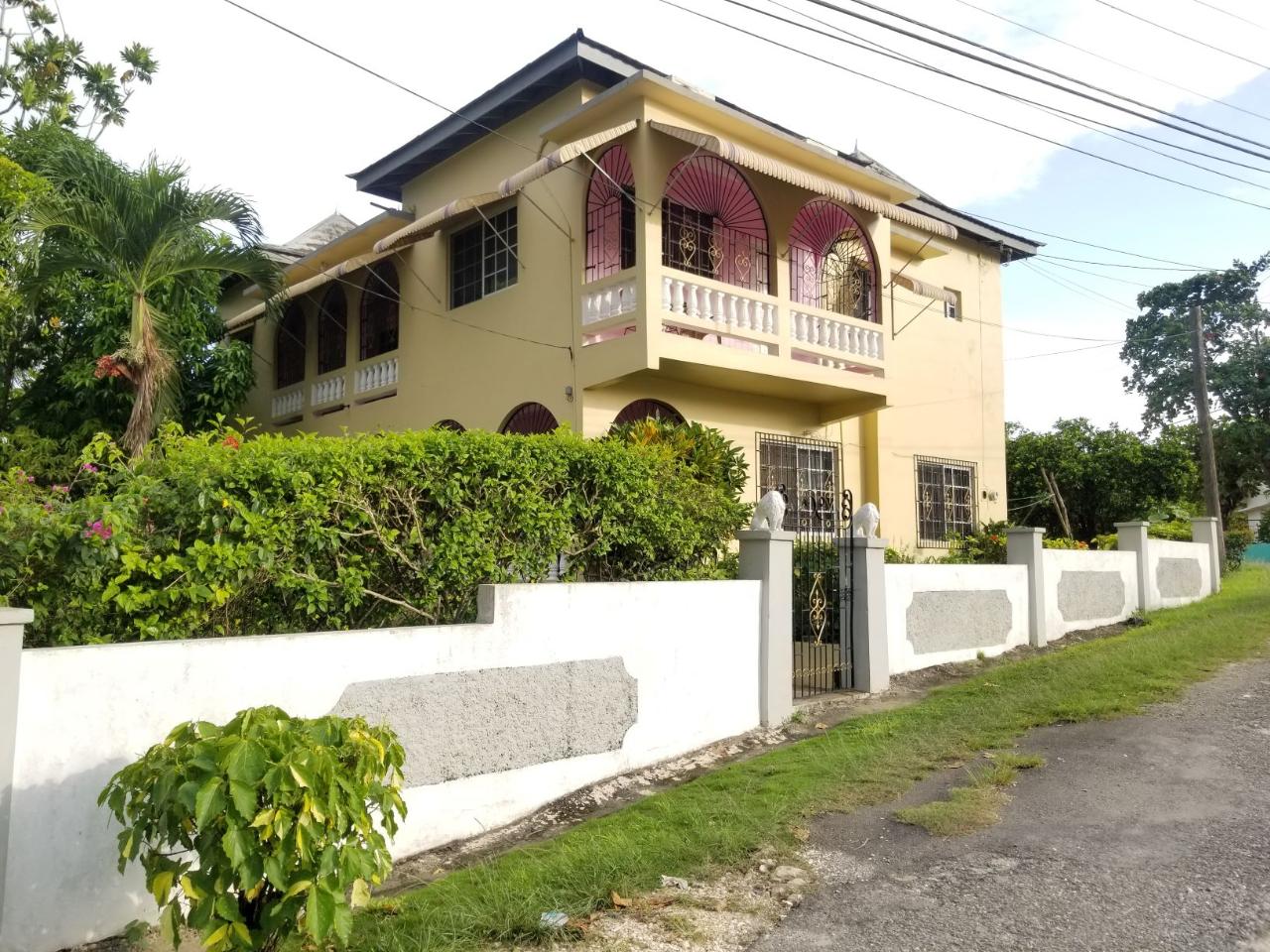 Beautiful 2 Story 6 Bedroom House for sale in Trevmar Park, Santa Cruz ...