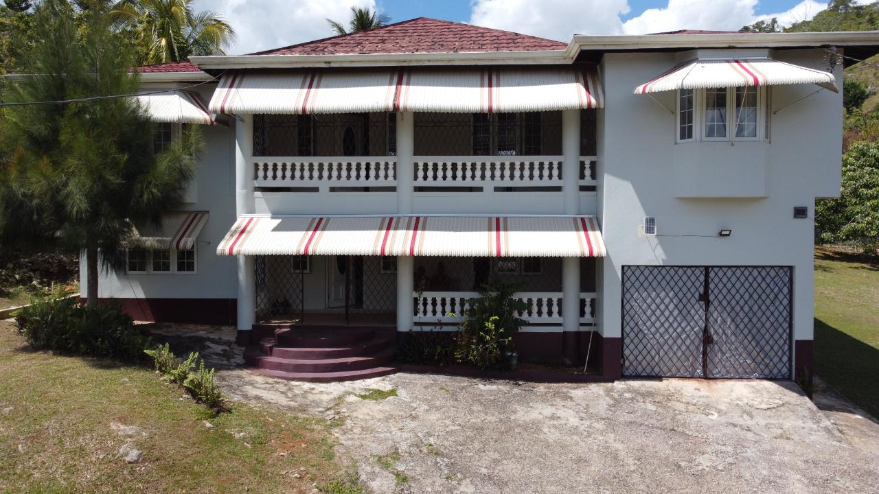 4 Bedroom 3 Bathroom House For Sale In Madeira Road, Grovemount