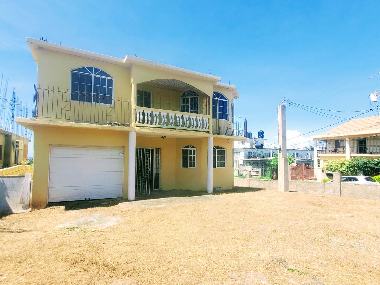 Ocean View 6 Bedroom 4 Bathroom House For Sale in Paradise Heights