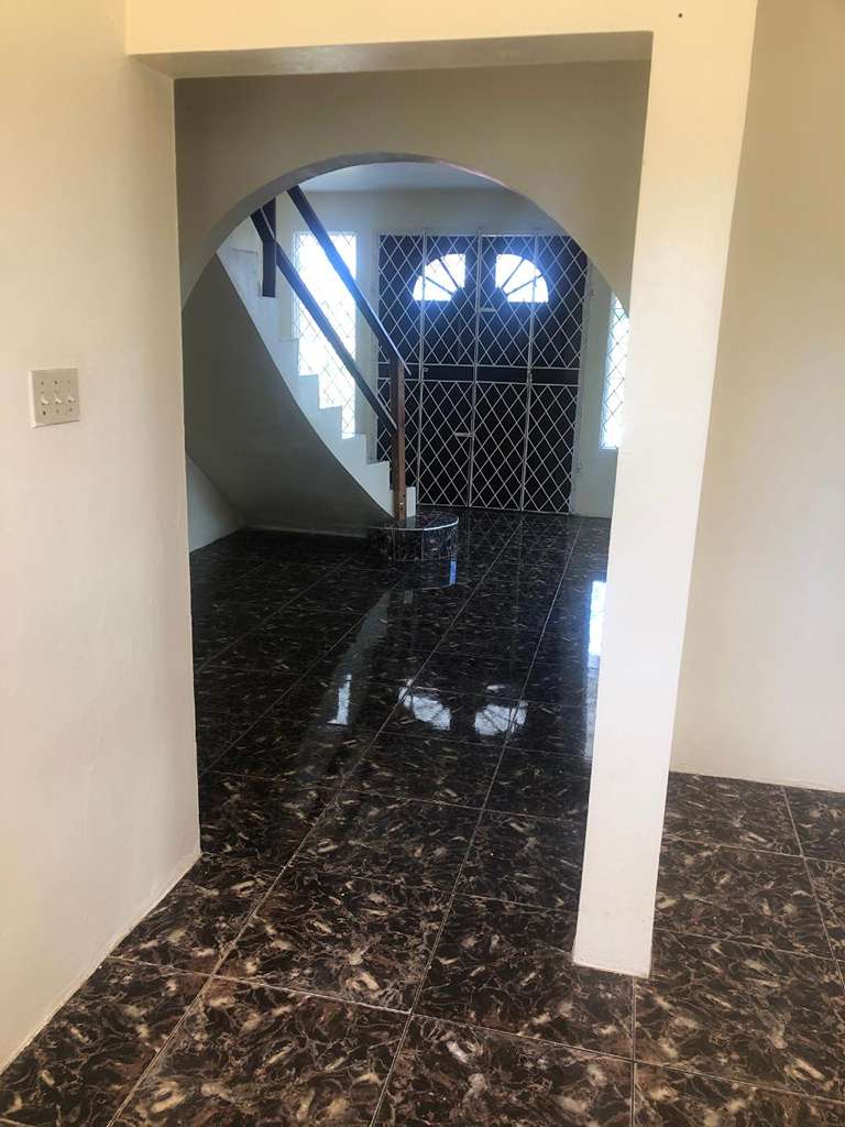 FixerUpper 5 Bedroom 5 Bathroom House for sale in Knockpatrick