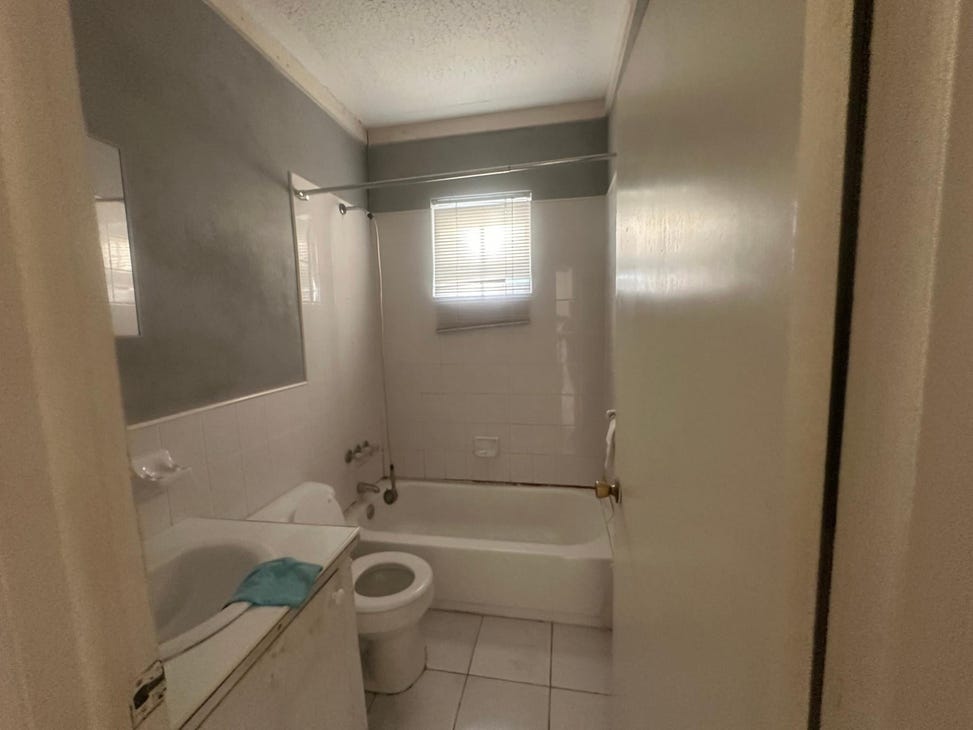 4 Bed 3 Bath Home at Carmen Close, South Beach, Bahamas
