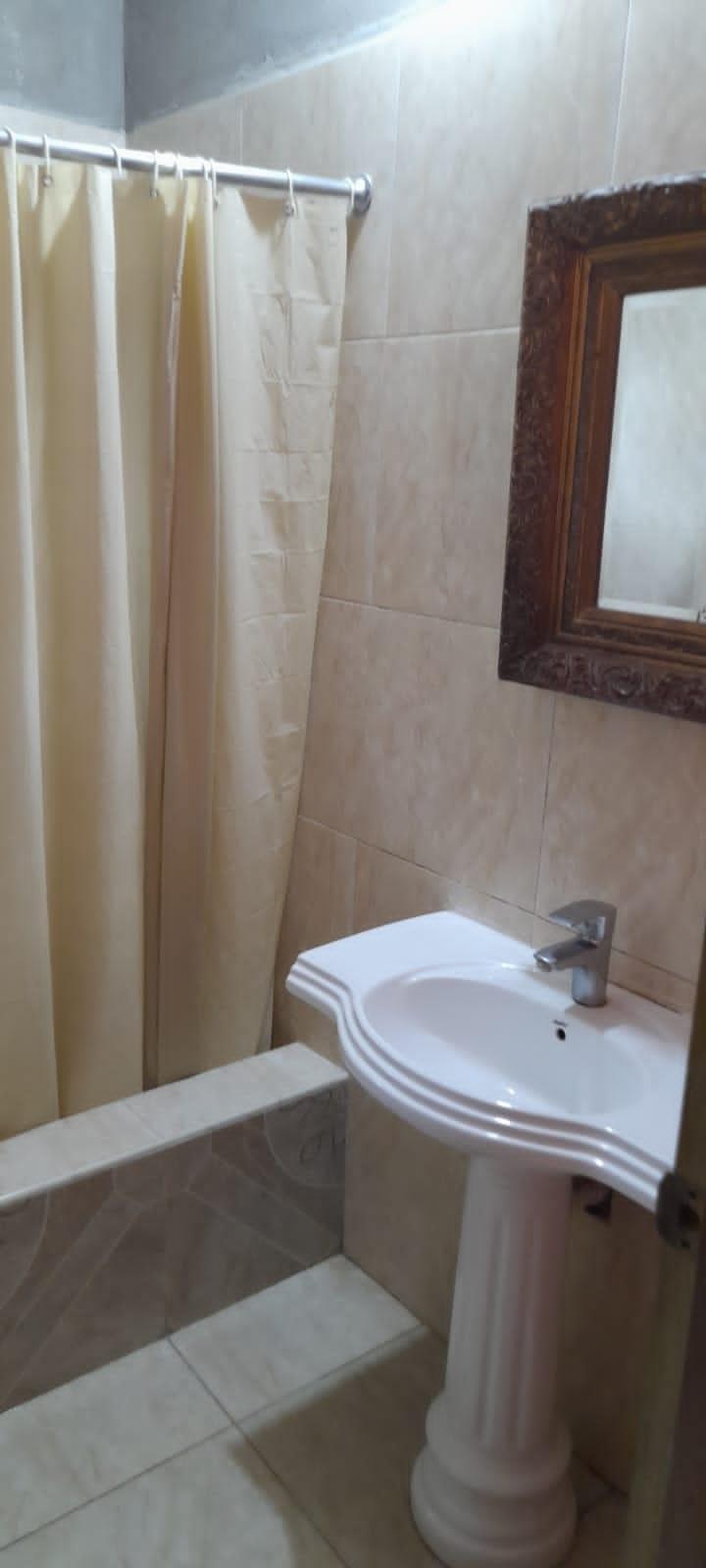 6 Bed 5 Bath Home at Circle Drive, Homestead, Spanish Town