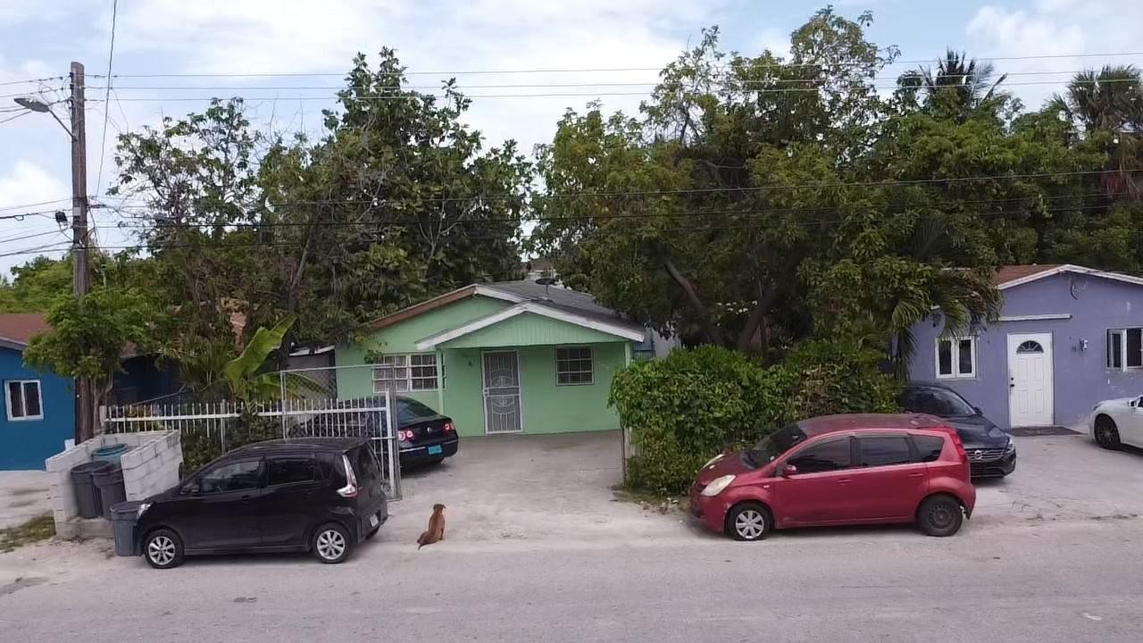 Fixer Upper 3 Bed 1 Bath House on Gilbert Street, New Providence, Bahamas
