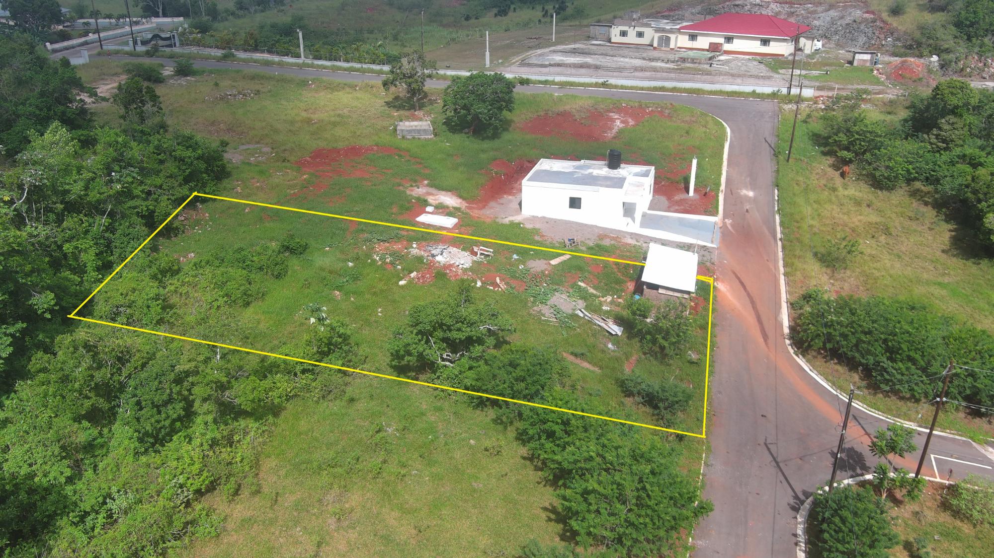 1/4 acre lot for sale in Manchester
