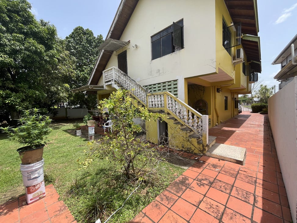 Charming 4 bedroom 3 bathroom in Paradise Gardens, Tacuarigua