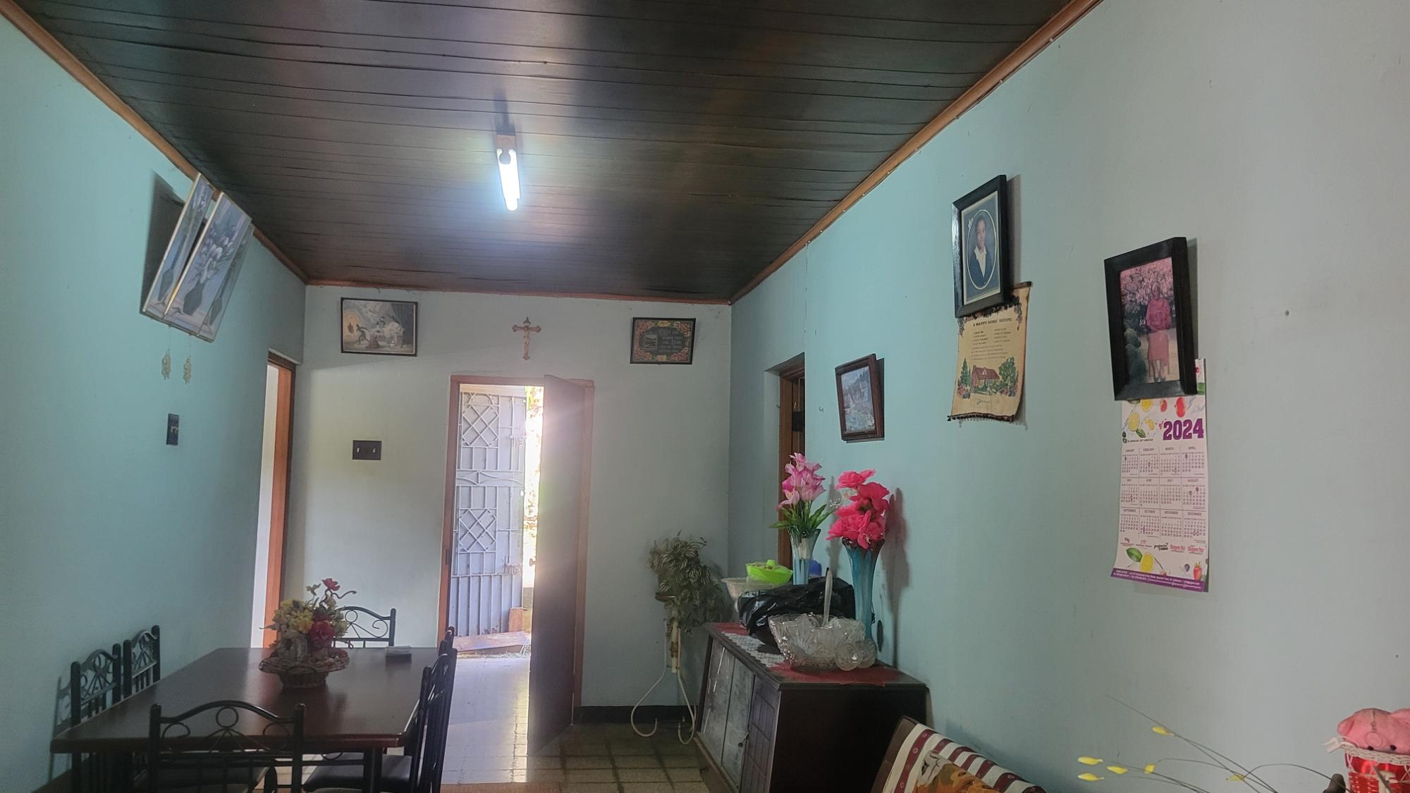 4 Bed 2 Bath home on 9 Rosemount Avenue, St. Catherine